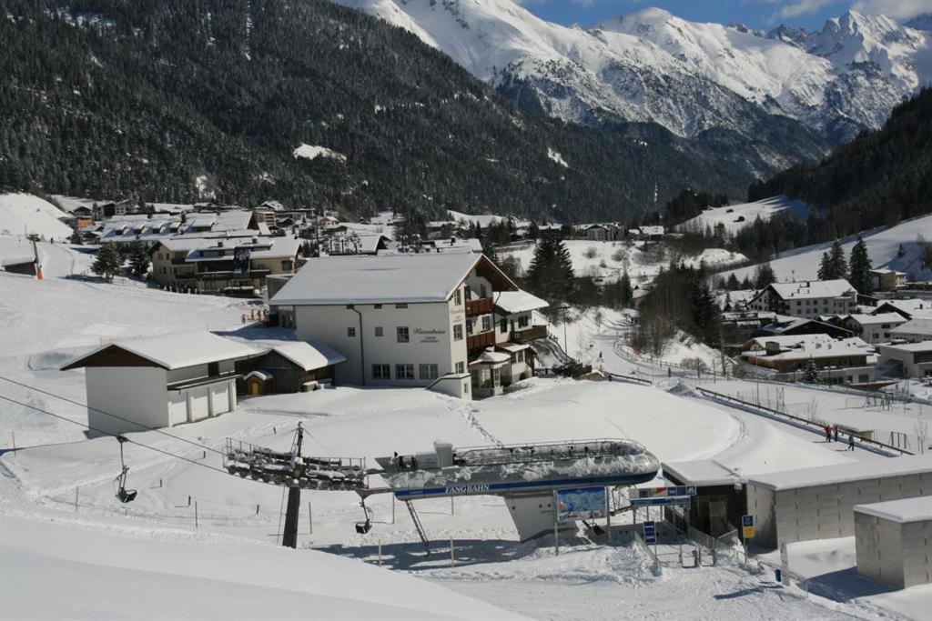 App./Pension Haus Wiesenheim Sankt Anton am Arlberg Exterior photo